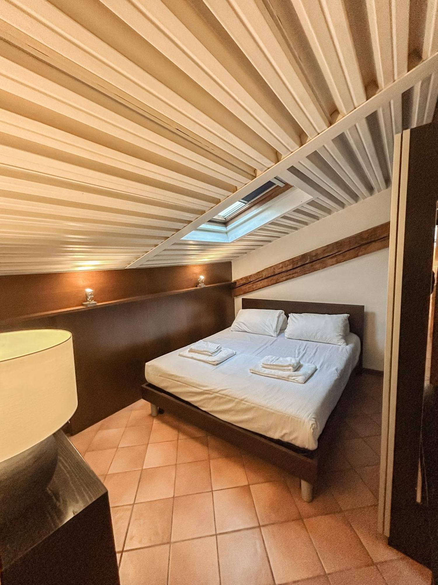 Appartamento Via Stella Verona Bagian luar foto